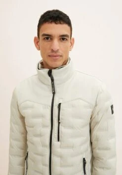 Tom Tailor Regular FitMit Steppungen - Jas - Beige Alfalfa 13 Tom Tailor Regular FitMit Steppungen - Jas - Beige Alfalfa -Tom Tailor Winkel f9ba4aceb1654c84ba9b0d76f172a2fc